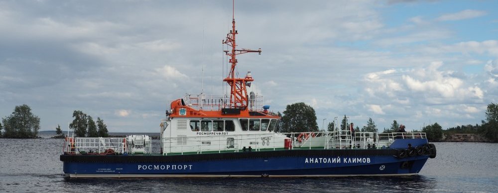Онежский завод поставил 2 гибридных катера